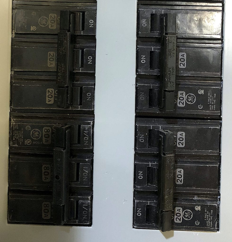 General Electric AQF3422ABX 3P4W 225 Amp 208Y/120V Breaker Panel