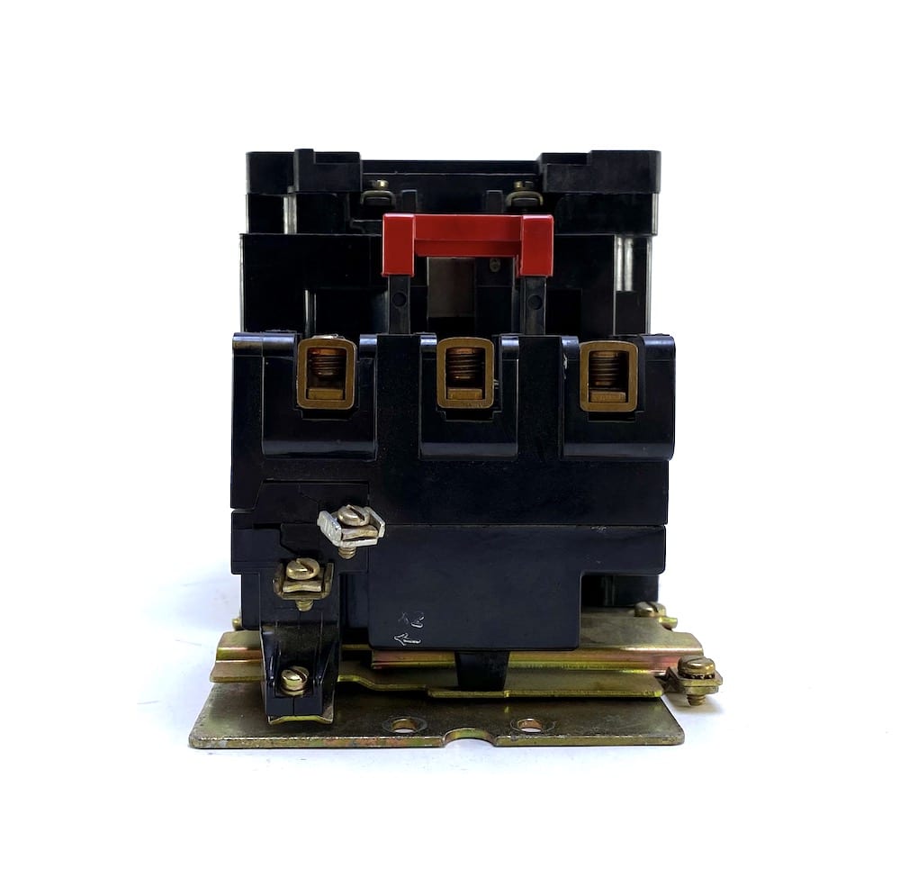 SQUARE D SIZE 5 CONTACTOR 480 VAC COIL 600 VAC 200 HP 3 PHASE 8536SG01 