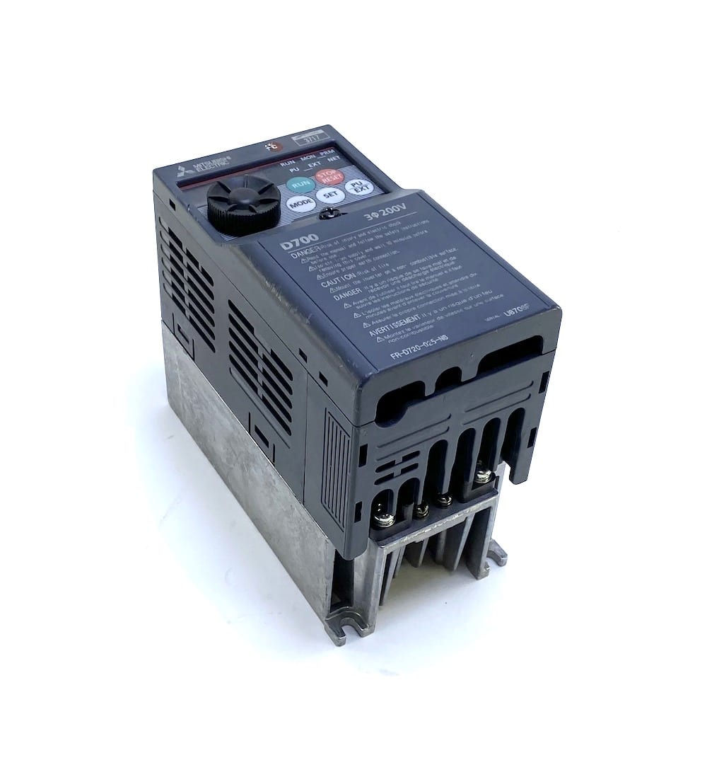 thumbnail image 2 of MITSUBISHI ELECTRIC FR-D720-0.4K Inverter - Three-phase 200V, 0.4kW Motor Capacity, Industrial Drive 2 of 9