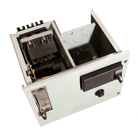 Square D model5-30A-MCC-NS