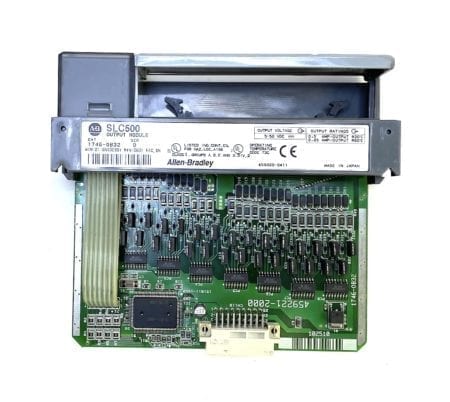 Allen Bradley 1746-OB32 SLC 500 Series D DC Source Output Module