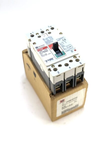 Cutler Hammer EGB3015FFGV-NIB