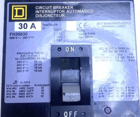Square D FH36030 3 Pole 30 Amp 600V I-Line Breaker (Slight Chip)