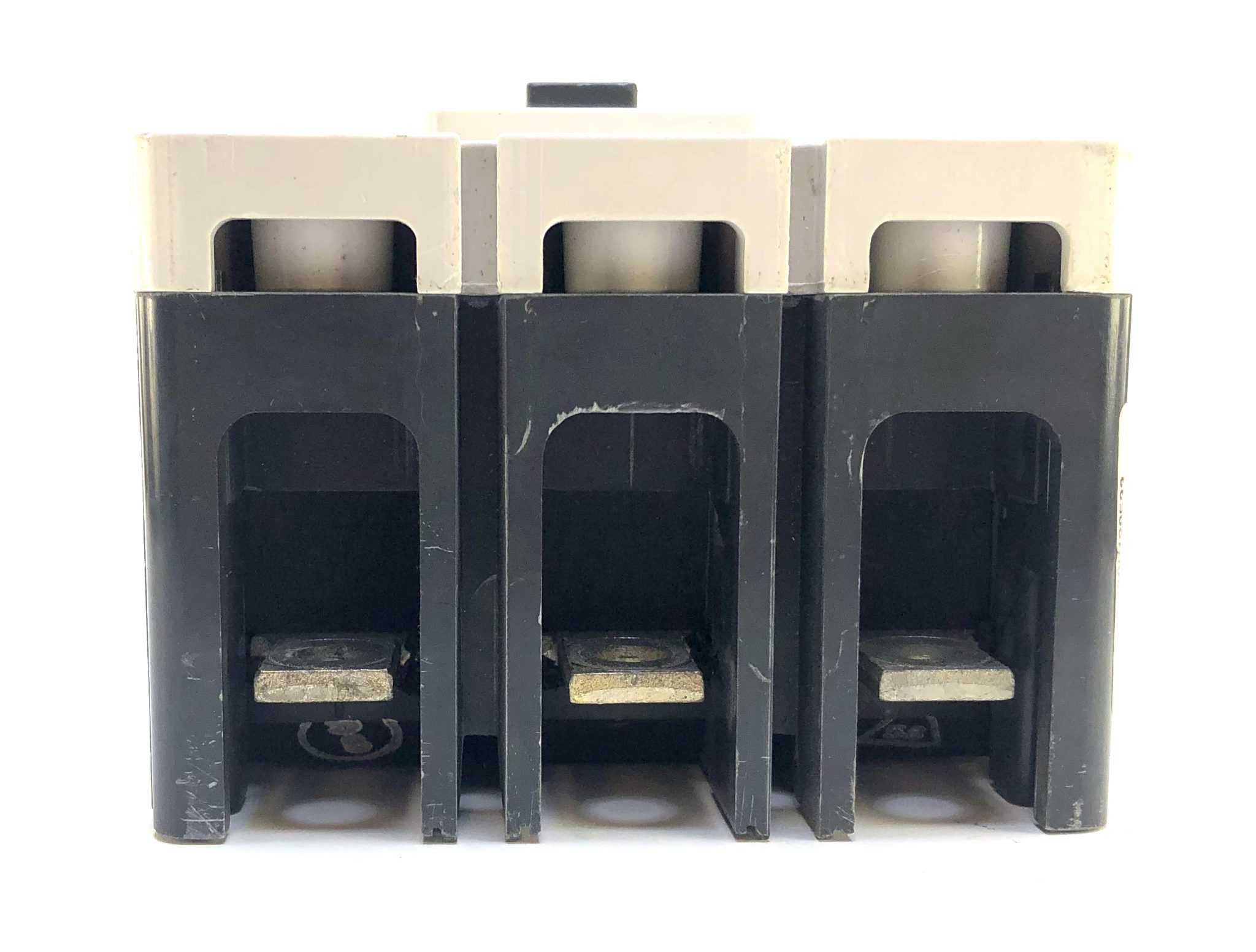 Interruttore Eaton KD3400F – Sezionatore 200A 3 Fasi Con Invio Immediato