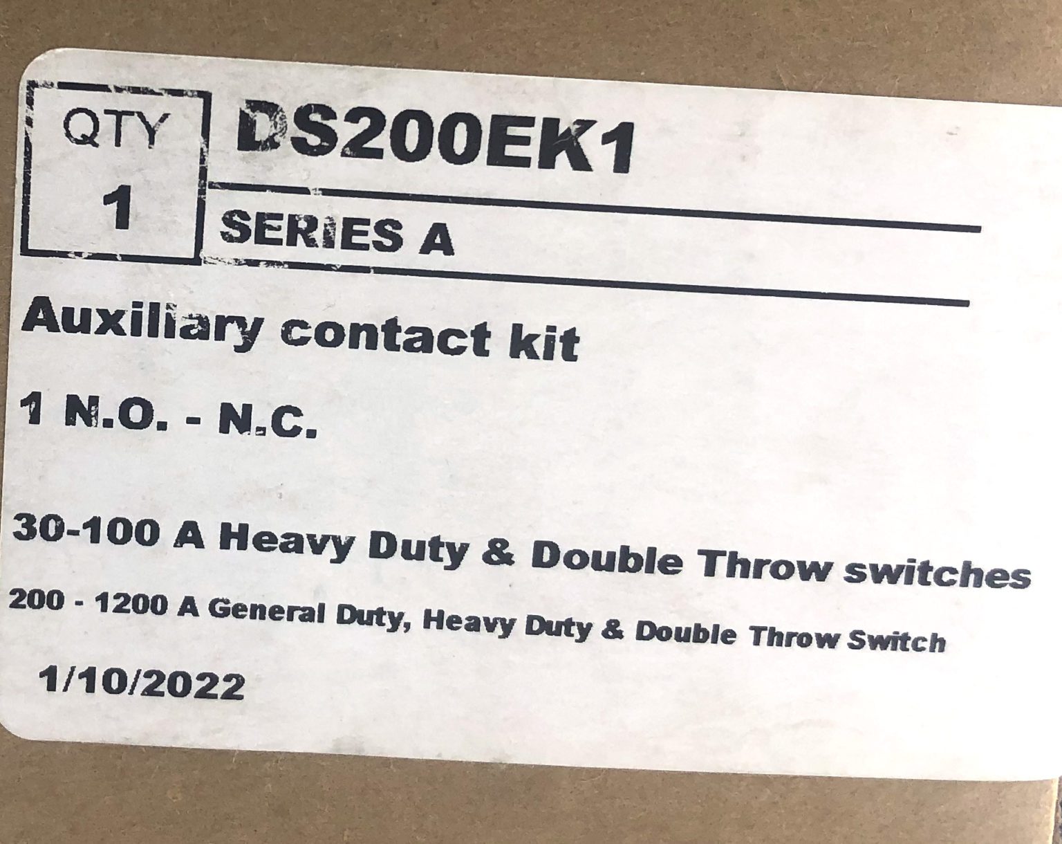 Eaton DS200EK1 Series A Auxiliary Contact Kit (Factory Sealed)