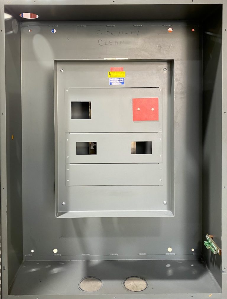 Aftermarket 3P4W 600 Amp 480/277 Vac 35kA MLO Breaker Panel