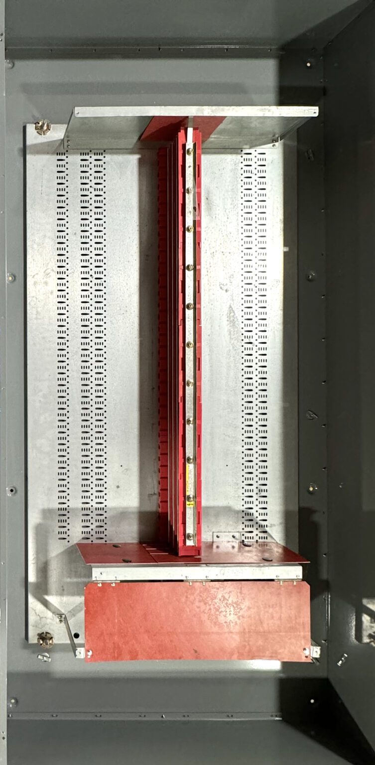 Mlo Panel Connection Example Square D 3Phase 3Wire 600Amp 480Vac 66 Circuits MLO Panel w/Doors
