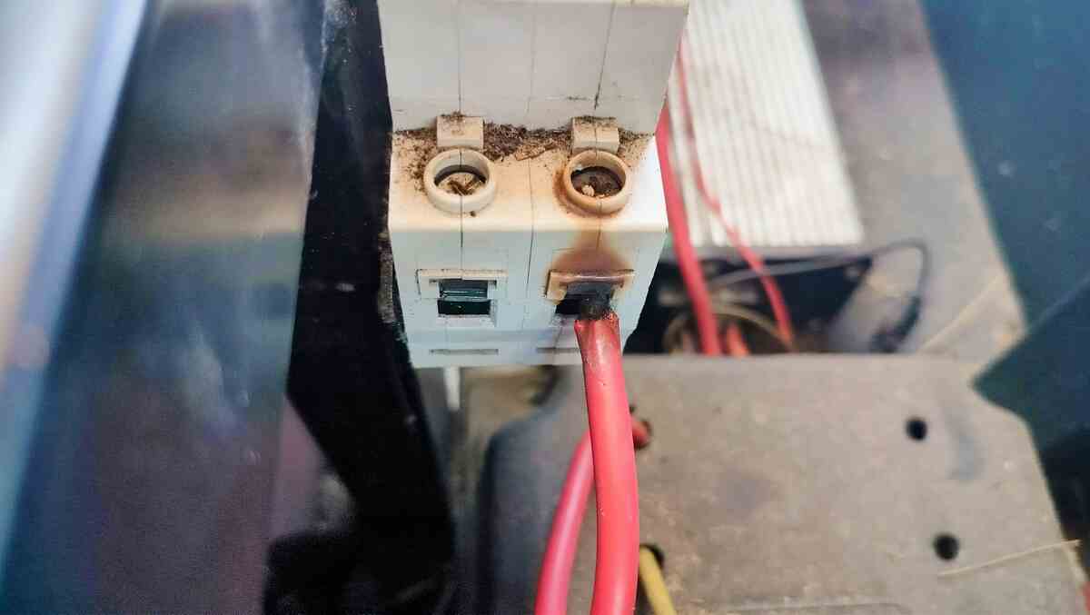 circuit breaker blown fuse