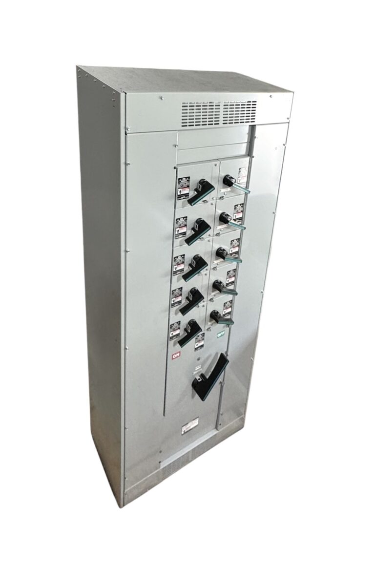 Siemens P5 3P4W 600 Amp 480Y/277V Panelboard w/Main (FACTORY NEW)
