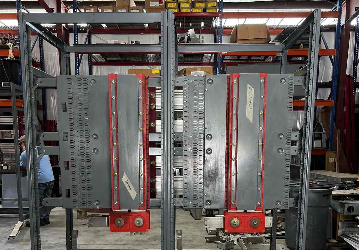 expert-designed-electrical-panel-layout-supports-electrical-panel-maintenance