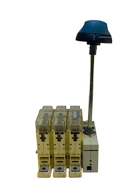 SOCOMEC-124A-SWITCH-CRACK