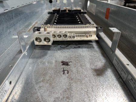 Square D DLS34600208N142QO-USED