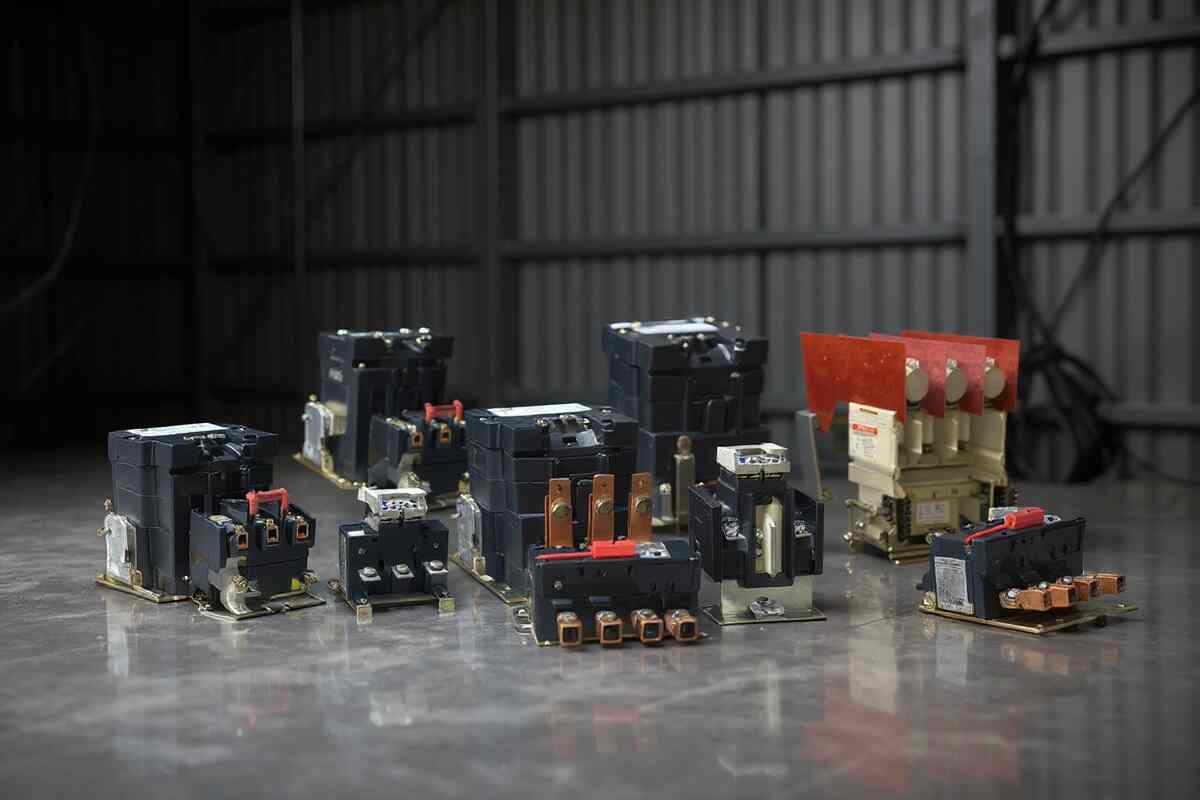 industrial-motor-starter-panel-showing-motor-starter-protection