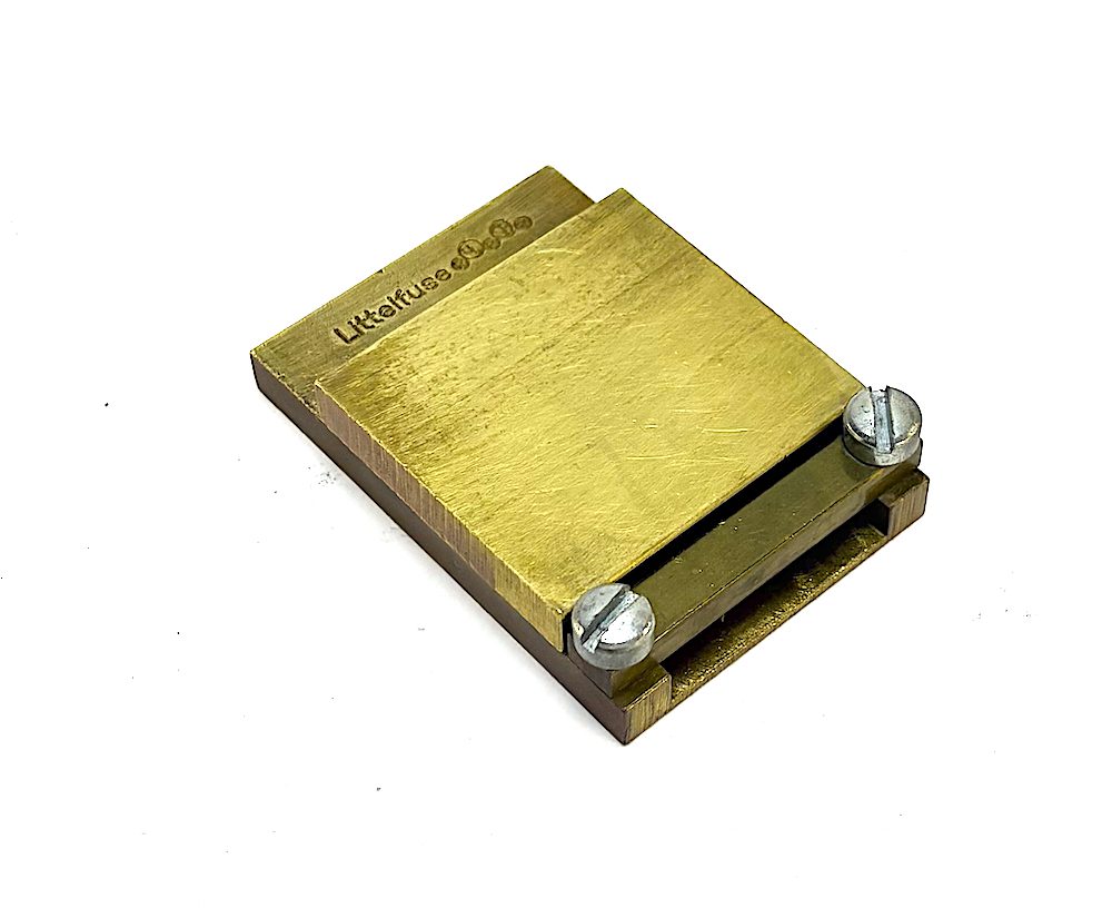 LRU2642R