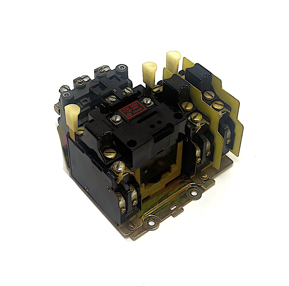 712-AAU240