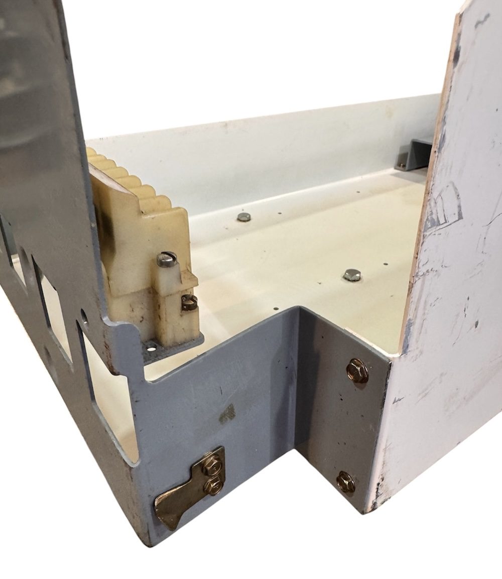 AB-2100-FUSIBLE-MCC-BUCKET-45in+DOOR-125A-PARTS