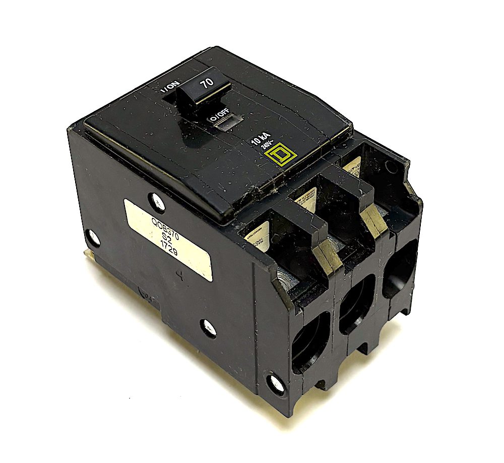 QOB370