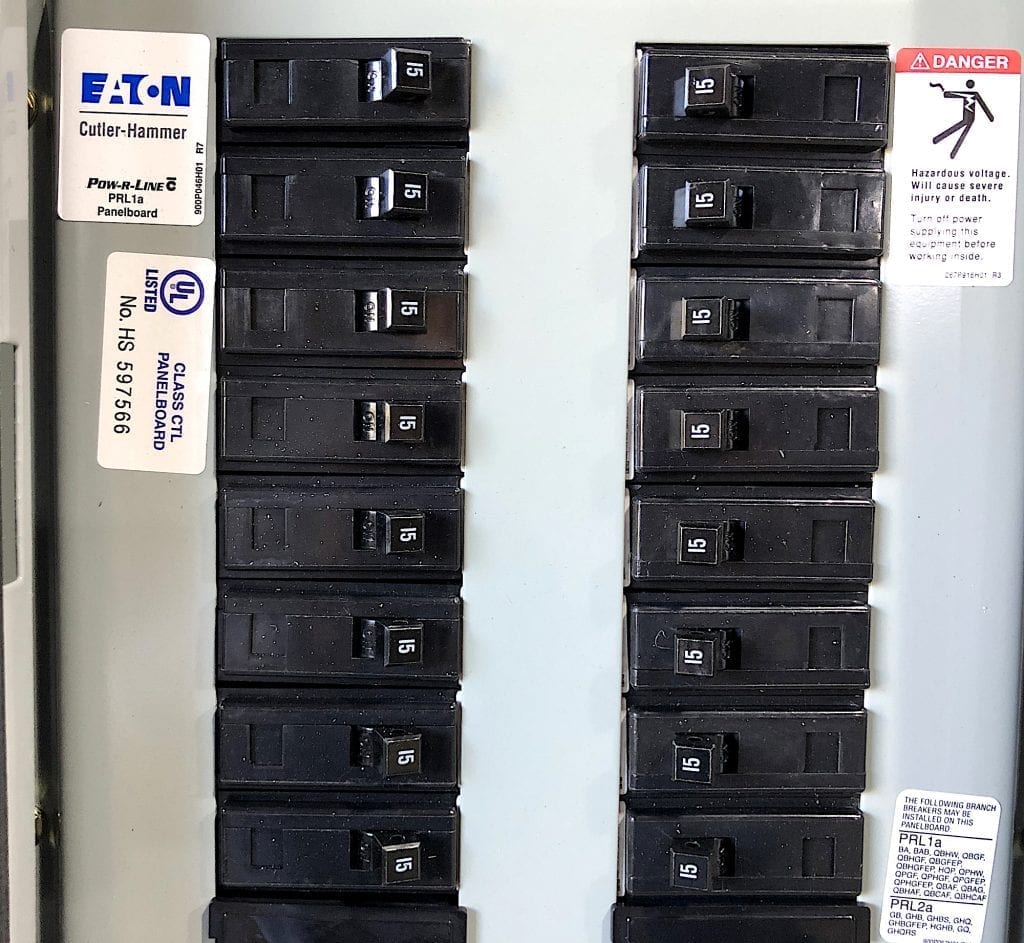 Eaton 1 Phase 120/240 Vac 100 Amps 3 Wire Type 3R Main Breaker Panel