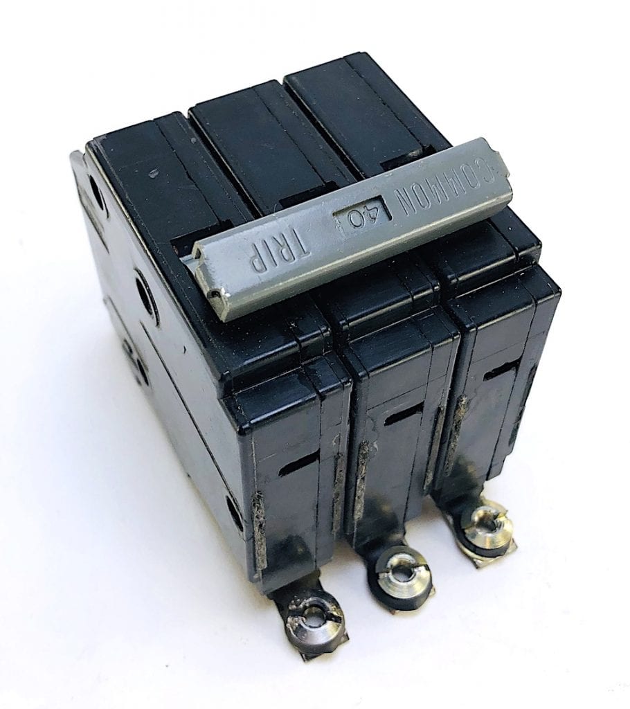 Cutler Hammer CHB340 3 Pole 40 Amp 240 Vac Circuit Breaker Electrical
